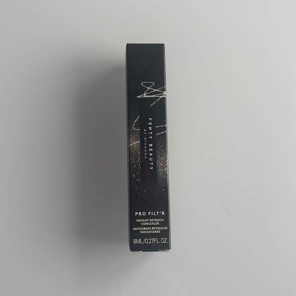 Fenty Beauty Pro Filtr Instant Retouch Concealer Shade 385